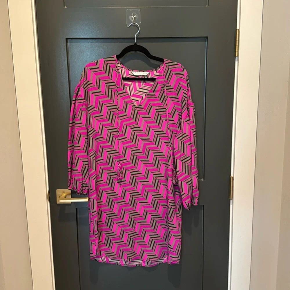 Trina Turk Pink Midi Dress Size M-EUC
